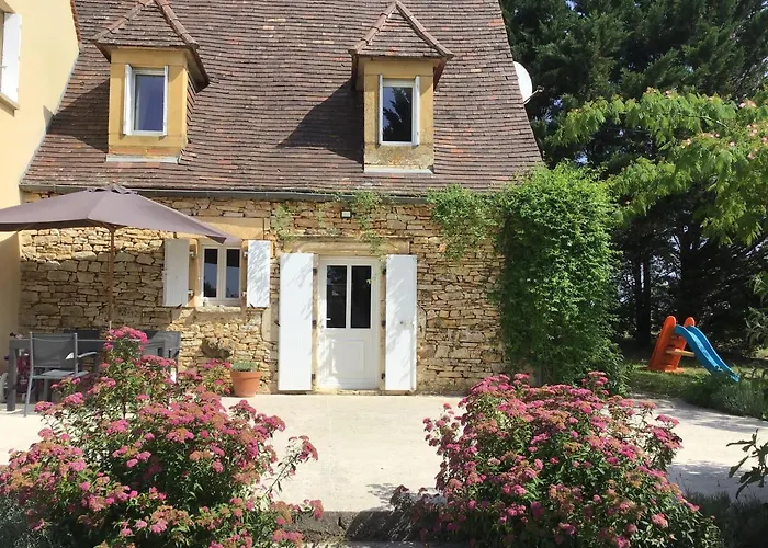 Beautiful 4 Bedroom Country Cottage Sleeps 7