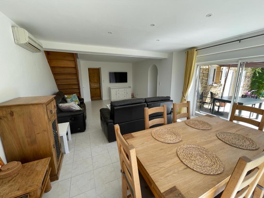 Holiday home Beautiful 4 Bedroom Country Sleeps 7 *